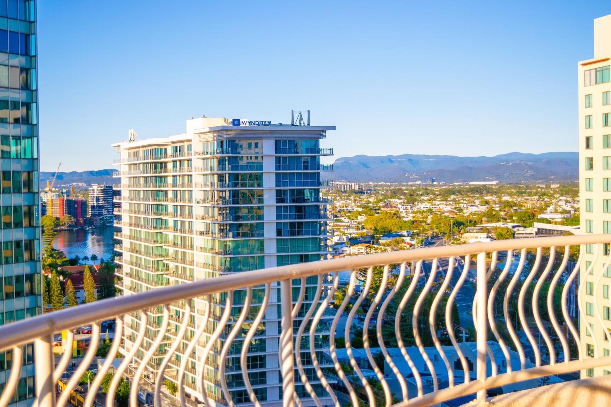 Aegean Resort Apartments Gold Coast Exterior photo